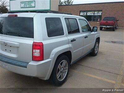 2008 Jeep Patriot Sport   - Photo 6 - Davenport, IA 52802