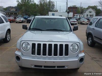 2008 Jeep Patriot Sport   - Photo 1 - Davenport, IA 52802