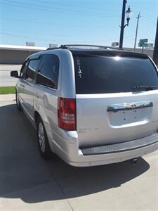 2010 Chrysler Town & Country Touring Plus   - Photo 10 - Davenport, IA 52802