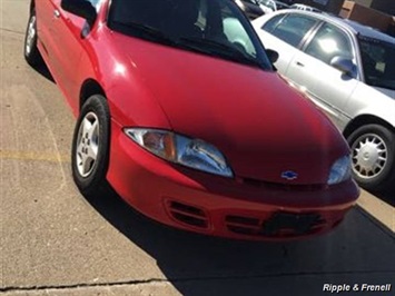 2000 Chevrolet Cavalier   - Photo 1 - Davenport, IA 52802