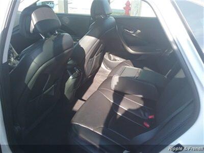 2013 Hyundai Azera   - Photo 9 - Davenport, IA 52802