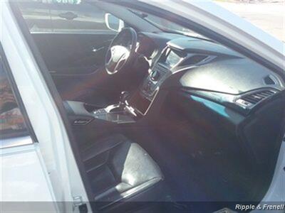 2013 Hyundai Azera   - Photo 11 - Davenport, IA 52802
