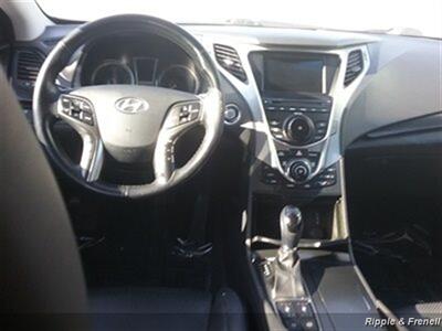 2013 Hyundai Azera   - Photo 10 - Davenport, IA 52802