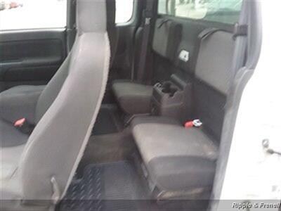 2010 Chevrolet Colorado Work Truck   - Photo 11 - Davenport, IA 52802