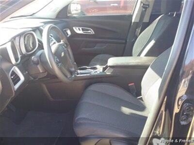 2016 Chevrolet Equinox LS   - Photo 8 - Davenport, IA 52802