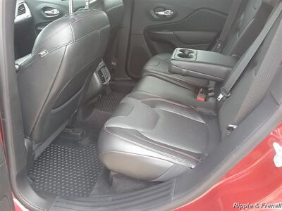 2015 Jeep Cherokee Trailhawk - Photo 9 - Davenport, IA 52802