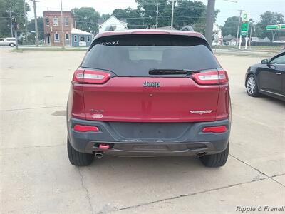 2015 Jeep Cherokee Trailhawk - Photo 5 - Davenport, IA 52802