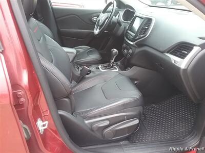 2015 Jeep Cherokee Trailhawk - Photo 10 - Davenport, IA 52802