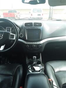 2013 Dodge Journey Crew   - Photo 8 - Davenport, IA 52802