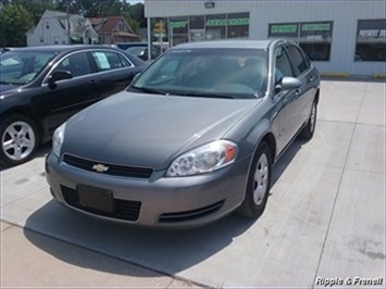 2008 Chevrolet Impala LS   - Photo 1 - Davenport, IA 52802