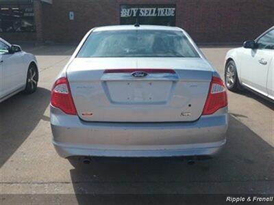 2010 Ford Fusion SEL   - Photo 5 - Davenport, IA 52802