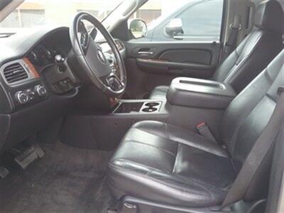 2008 Chevrolet Suburban LT 1500   - Photo 8 - Davenport, IA 52802