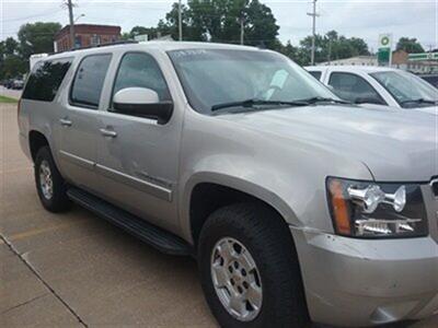 2008 Chevrolet Suburban LT 1500   - Photo 4 - Davenport, IA 52802