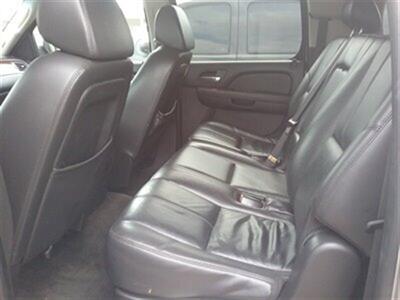 2008 Chevrolet Suburban LT 1500   - Photo 9 - Davenport, IA 52802