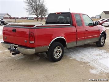 2003 Ford F-150 XL 4dr SuperCab XL   - Photo 3 - Davenport, IA 52802