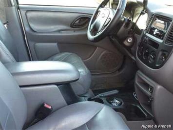 2002 Ford Escape XLT Choice   - Photo 3 - Davenport, IA 52802