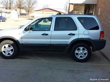 2002 Ford Escape XLT Choice   - Photo 2 - Davenport, IA 52802