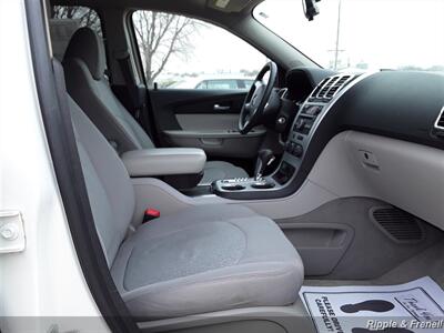 2008 GMC Acadia SLE-1   - Photo 11 - De Witt, IA 52742