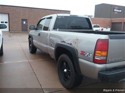 2003 GMC Sierra 1500 SLE 4dr Extended Cab SLE   - Photo 7 - Davenport, IA 52802