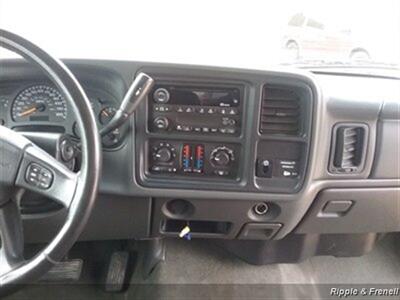 2003 GMC Sierra 1500 SLE 4dr Extended Cab SLE   - Photo 12 - Davenport, IA 52802