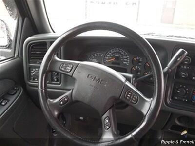 2003 GMC Sierra 1500 SLE 4dr Extended Cab SLE   - Photo 13 - Davenport, IA 52802