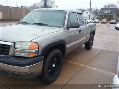 2003 GMC Sierra 1500 SLE 4dr Extended Cab SLE   - Photo 3 - Davenport, IA 52802