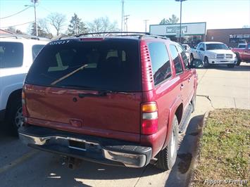 2003 Chevrolet Tahoe LT   - Photo 3 - Davenport, IA 52802