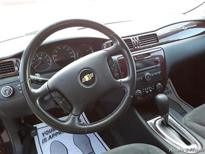2011 Chevrolet Impala LT Fleet   - Photo 5 - Davenport, IA 52802