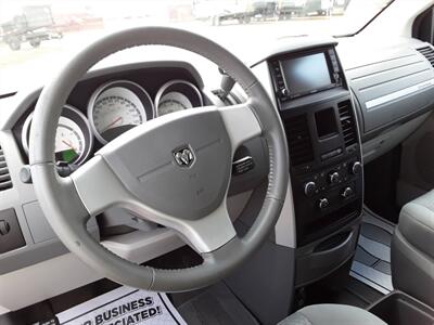 2010 Dodge Grand Caravan Hero   - Photo 5 - De Witt, IA 52742