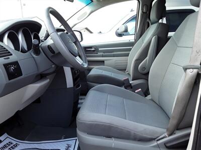 2010 Dodge Grand Caravan Hero   - Photo 4 - De Witt, IA 52742