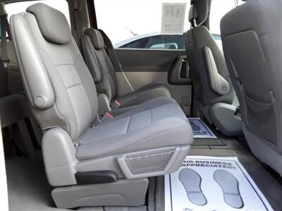 2010 Dodge Grand Caravan Hero   - Photo 13 - De Witt, IA 52742