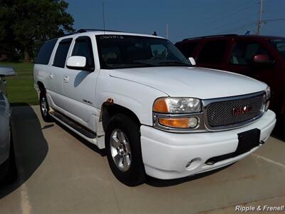 2006 GMC Yukon Denali   - Photo 15 - Silvis, IL 61282