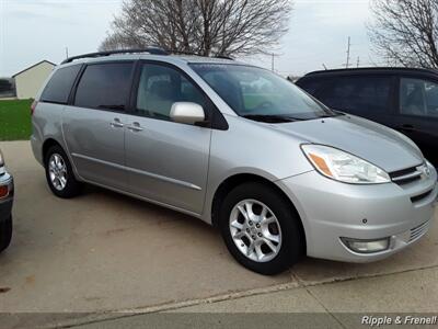 2004 Toyota Sienna XLE 7 Passenger   - Photo 7 - Davenport, IA 52802