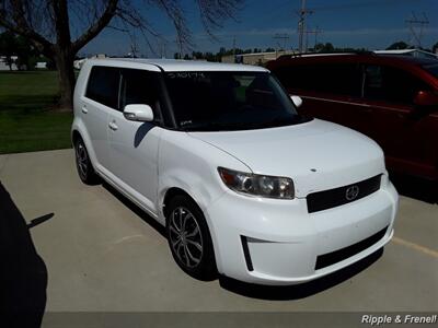 2009 Scion xB   - Photo 13 - Davenport, IA 52802