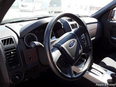 2008 Ford Escape XLT   - Photo 14 - Davenport, IA 52802