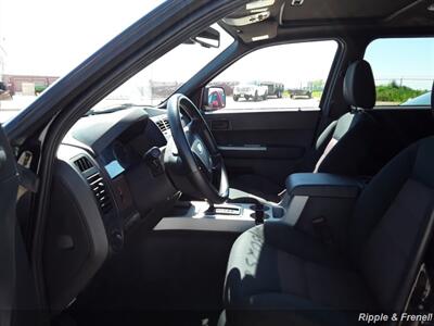 2008 Ford Escape XLT   - Photo 12 - Davenport, IA 52802