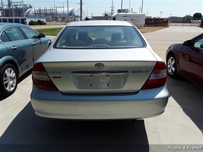 2003 Toyota Camry LE   - Photo 6 - Davenport, IA 52802