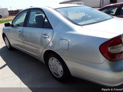 2003 Toyota Camry LE   - Photo 5 - Davenport, IA 52802