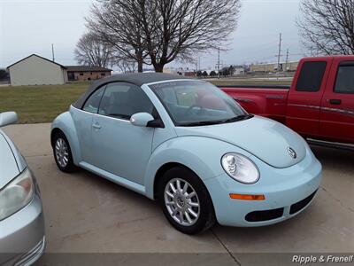 2006 Volkswagen New Beetle Convertible 2.5   - Photo 11 - Davenport, IA 52802