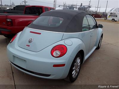 2006 Volkswagen New Beetle Convertible 2.5   - Photo 8 - Davenport, IA 52802