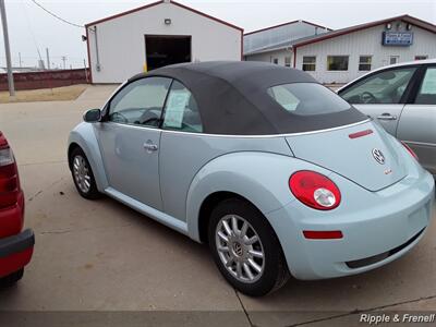 2006 Volkswagen New Beetle Convertible 2.5   - Photo 6 - Davenport, IA 52802