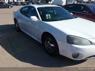 2004 Pontiac Grand Prix GT2   - Photo 4 - Davenport, IA 52802