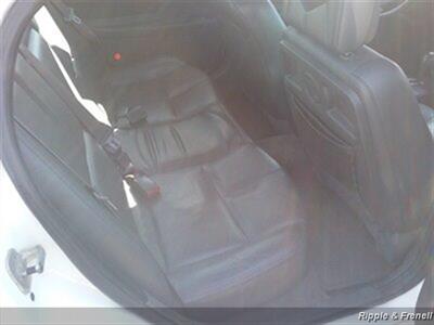 2004 Pontiac Grand Prix GT2   - Photo 11 - Davenport, IA 52802