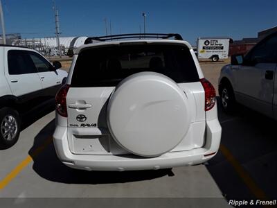 2008 Toyota RAV4 Limited   - Photo 10 - Davenport, IA 52802