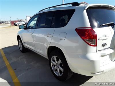 2008 Toyota RAV4 Limited   - Photo 9 - Davenport, IA 52802