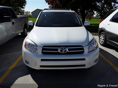 2008 Toyota RAV4 Limited   - Photo 1 - Davenport, IA 52802