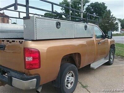 2007 Chevrolet Silverado 2500 Work Truck   - Photo 6 - Davenport, IA 52802