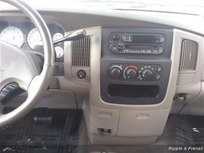 2002 Dodge Ram 1500 ST   - Photo 13 - Silvis, IL 61282