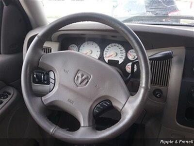 2002 Dodge Ram 1500 ST   - Photo 12 - Silvis, IL 61282