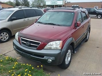 2005 Kia Sorento EX   - Photo 1 - Davenport, IA 52802